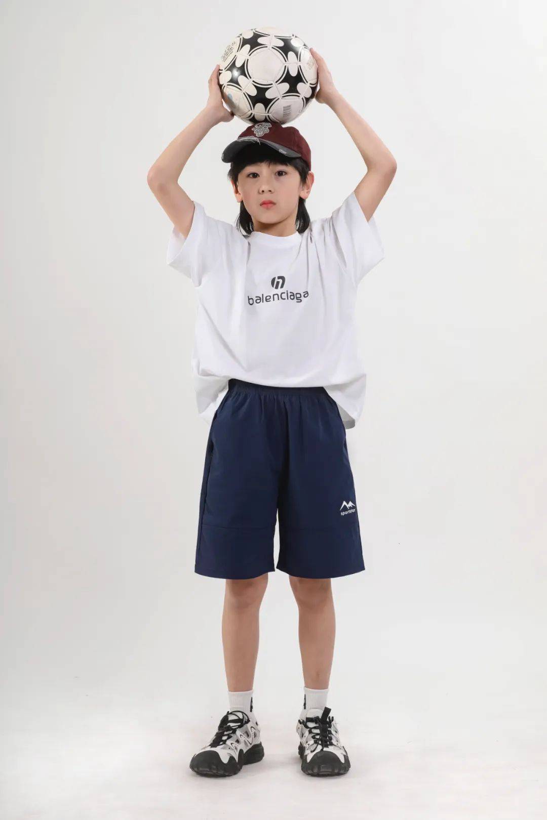 小孩体育服饰怎么选购,别让孩子穿着好看的衣服受罪 小孩体育服饰怎么选购,别让孩子穿着好看的衣服受罪