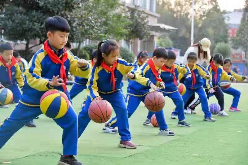 怎么在小学练体育，别急着报班，先搞定这三件不起眼的小事