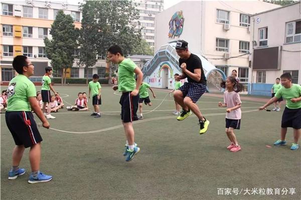 怎么在小学练体育，别急着报班，先搞定这三件不起眼的小事